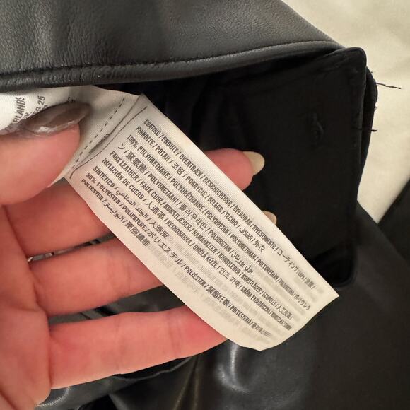 Abercrombie The 90s Straight Ultra High Rise Black Vegan Leather Pants - Picture 7 of 12